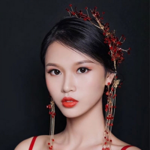 新娘敬酒晚宴造型