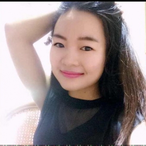 伊丽莎白化妆美容班学员周阳成长故事